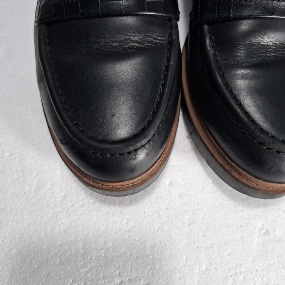 Clarks Womens Black Leather Loafers Size 10 Casual Professional Shoes - Picture 7 of 14